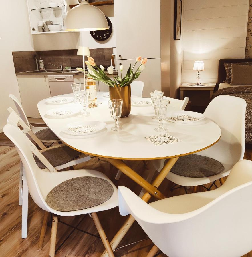 Apartment For Family & Friends Eisingen エクステリア 写真